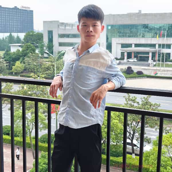 29岁岁湖南单身帅哥 - 忻州吉缘网